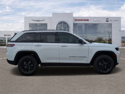 2026 Jeep Grand Cherokee GRAND CHEROKEE LAREDO ALTITUDE 4X2