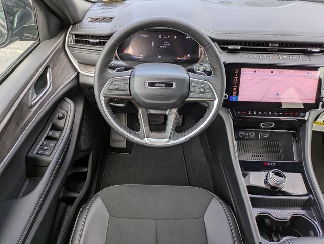 2026 Jeep Grand Cherokee GRAND CHEROKEE LAREDO ALTITUDE 4X2