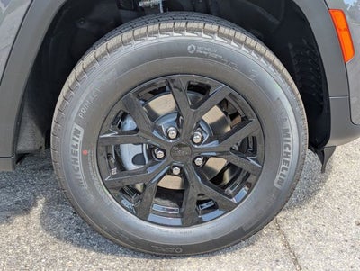 2026 Jeep Grand Cherokee GRAND CHEROKEE LAREDO ALTITUDE 4X2
