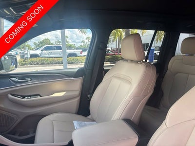 2025 Jeep Grand Cherokee Limited 4x2