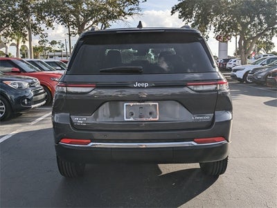 2025 Jeep Grand Cherokee Laredo 4x4