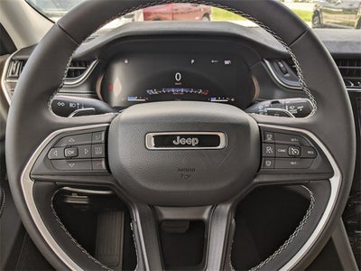 2025 Jeep Grand Cherokee GRAND CHEROKEE LAREDO X 4X4