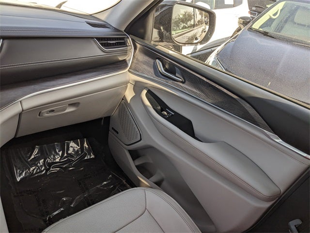 2023 Jeep Grand Cherokee Overland 4x4