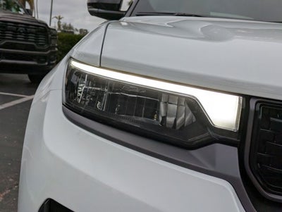 2026 Jeep Grand Cherokee GRAND CHEROKEE SUMMIT 4X4