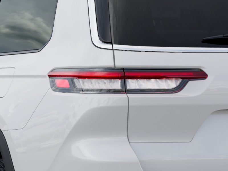 2027 Jeep Grand Cherokee GRAND CHEROKEE L LAREDO X 4X2