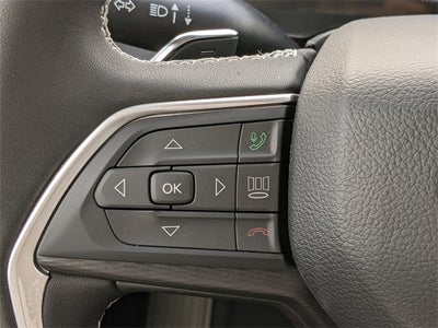 2025 Jeep Grand Cherokee GRAND CHEROKEE L LAREDO X 4X2