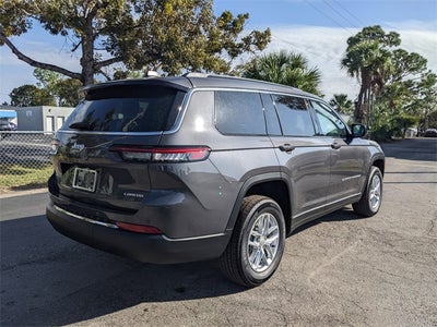 2025 Jeep Grand Cherokee GRAND CHEROKEE L LAREDO X 4X2