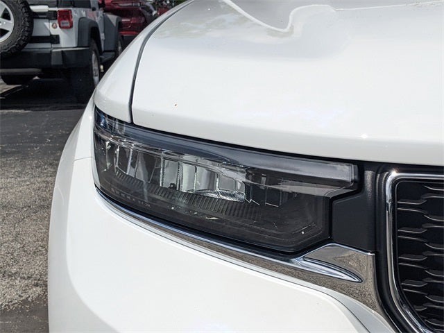 2025 Jeep Grand Cherokee GRAND CHEROKEE L LAREDO 4X2