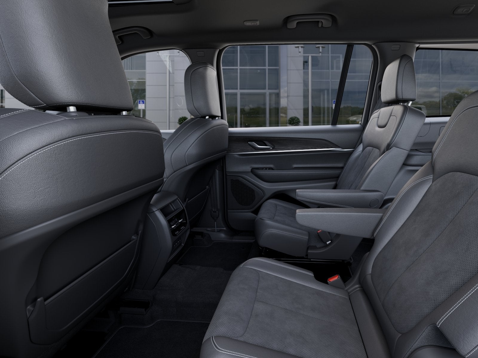 2027 Jeep Grand Cherokee GRAND CHEROKEE L LAREDO ALTITUDE 4X2