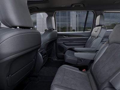 2027 Jeep Grand Cherokee GRAND CHEROKEE L LAREDO ALTITUDE 4X2
