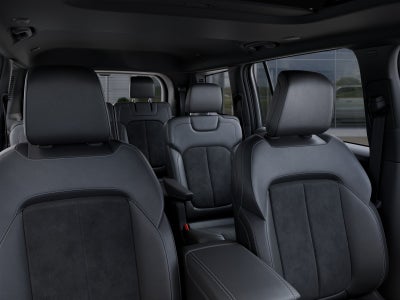 2027 Jeep Grand Cherokee GRAND CHEROKEE L LAREDO ALTITUDE 4X2