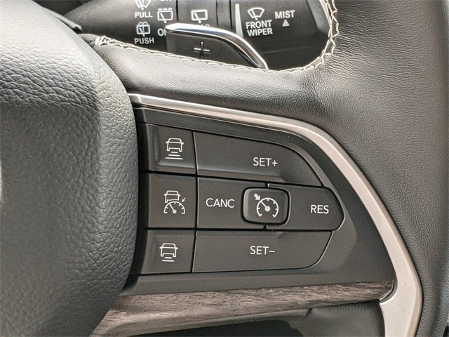 2025 Jeep Grand Cherokee GRAND CHEROKEE L LIMITED 4X2