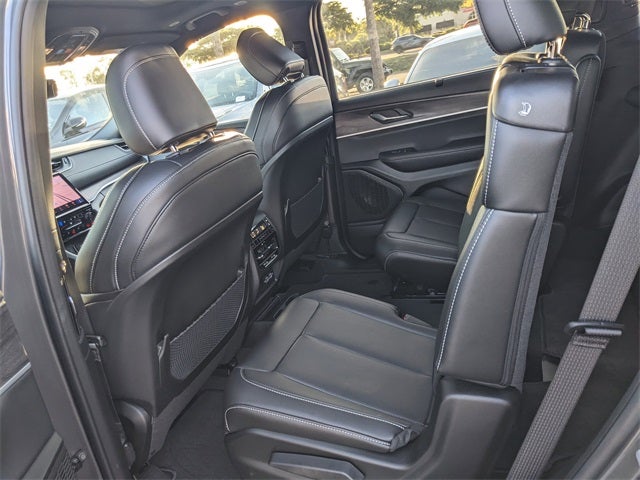 2025 Jeep Grand Cherokee L Limited 4x2