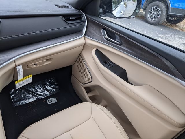 2026 Jeep Grand Cherokee GRAND CHEROKEE L LIMITED 4X2