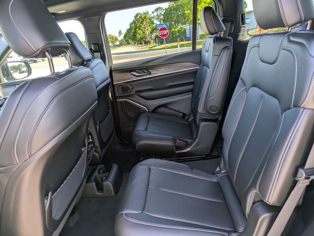 2026 Jeep Grand Cherokee GRAND CHEROKEE L LIMITED 4X2