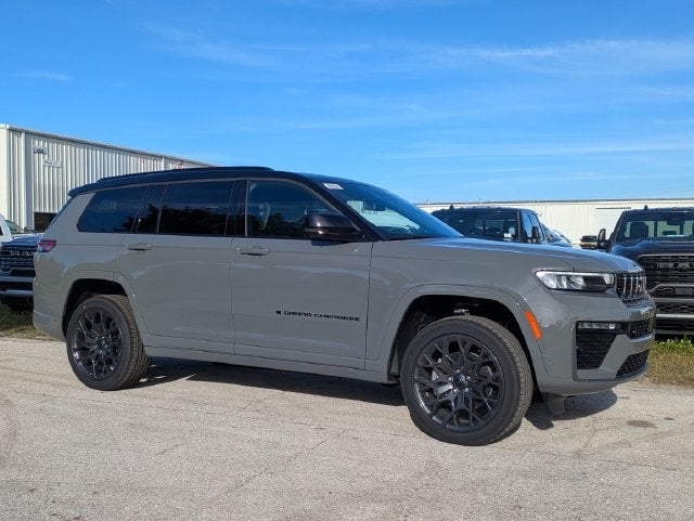 2027 Jeep Grand Cherokee Summit