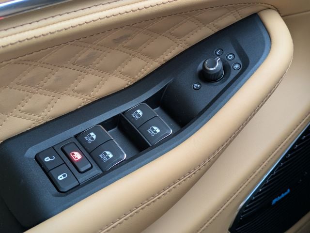 2027 Jeep Grand Cherokee Summit