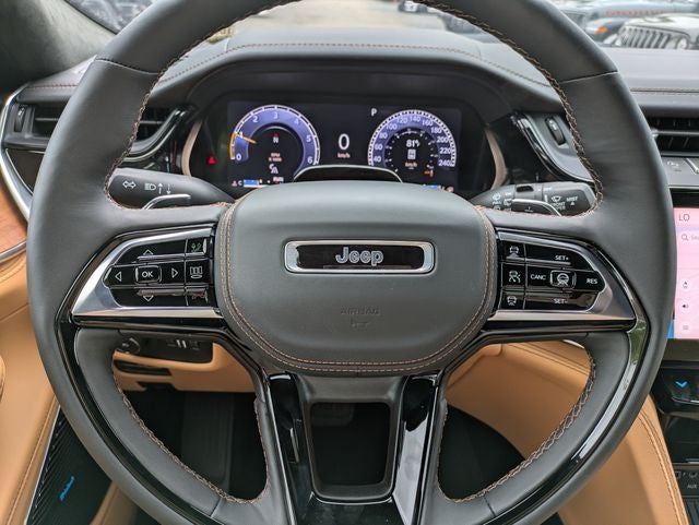 2027 Jeep Grand Cherokee Summit