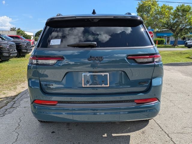 2027 Jeep Grand Cherokee Summit