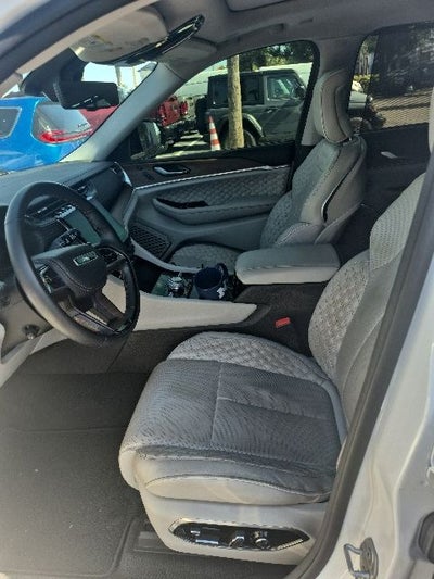 2022 Jeep Grand Cherokee L Summit