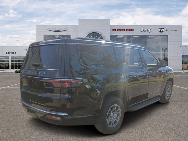 2024 Jeep Wagoneer Base