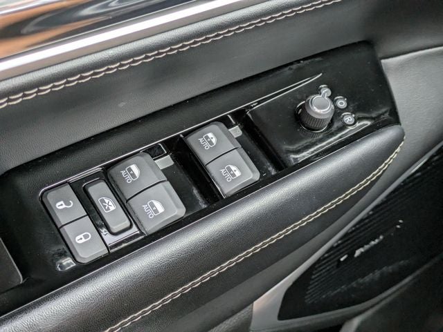 2022 Jeep Wagoneer Series III 4x4