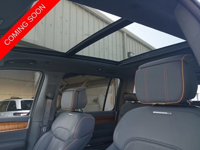 2022 Jeep Grand Wagoneer Series II 4x4