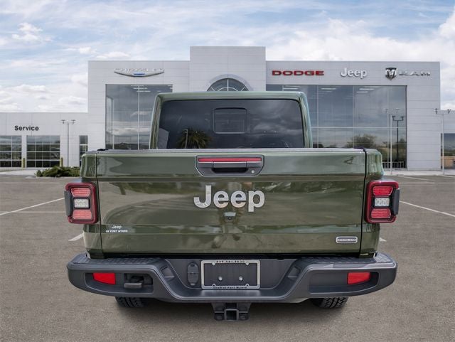 2022 Jeep Gladiator Overland 4x4