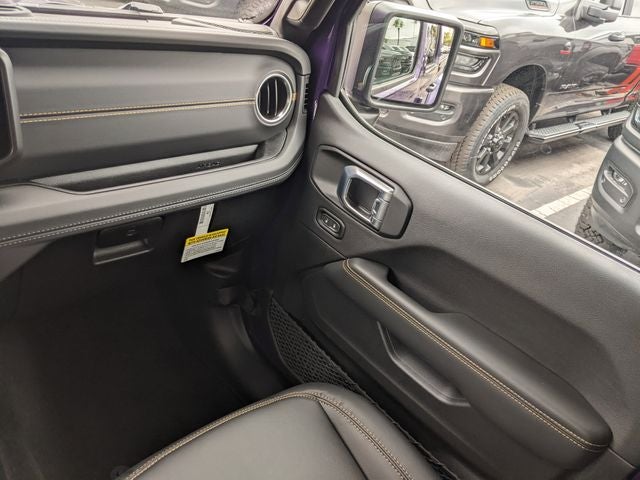 2026 Jeep Gladiator GLADIATOR SAHARA 4X4