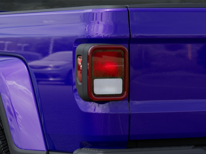 2026 Jeep Gladiator GLADIATOR SAHARA 4X4