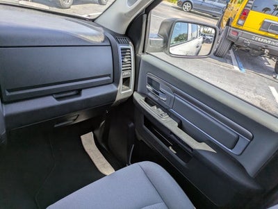 2022 RAM 1500 Classic SLT Crew Cab 4x2 5'7' Box