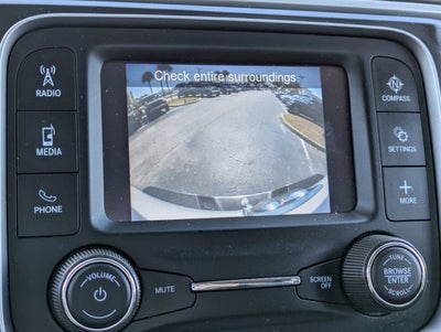 2022 RAM 1500 Classic SLT Crew Cab 4x2 5'7' Box