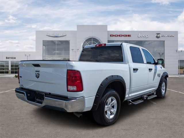 2022 RAM 1500 Classic SLT Crew Cab 4x2 5'7' Box