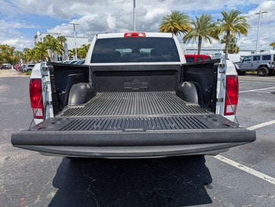 2022 RAM 1500 Classic SLT Crew Cab 4x2 5'7' Box