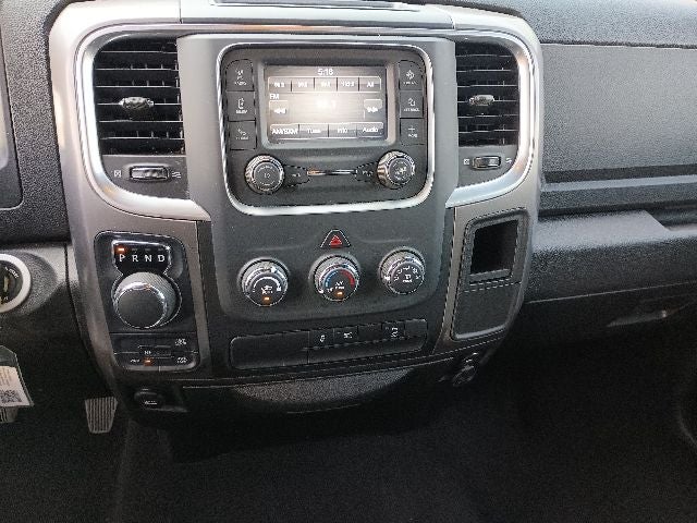 2024 RAM 1500 Classic Warlock Crew Cab 4x4 5'7' Box