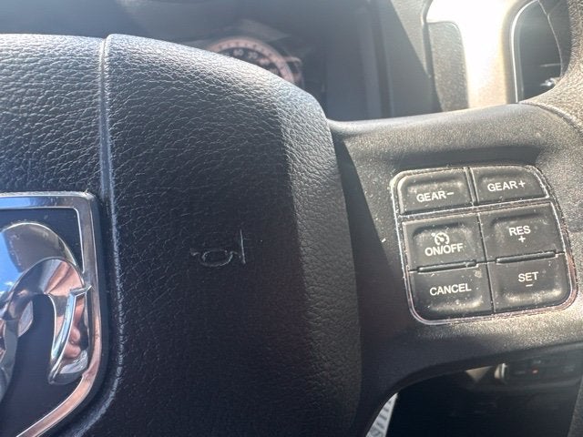 2019 RAM 1500 Classic SLT Crew Cab 4x4 6'4' Box