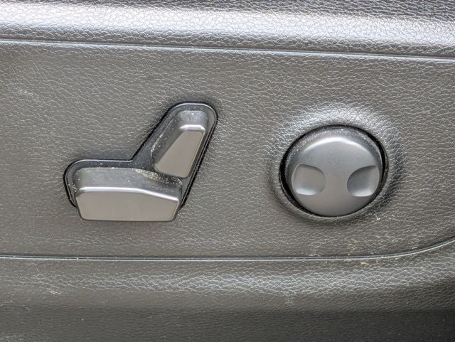 2022 RAM 1500 Big Horn Quad Cab 4x2 6'4' Box