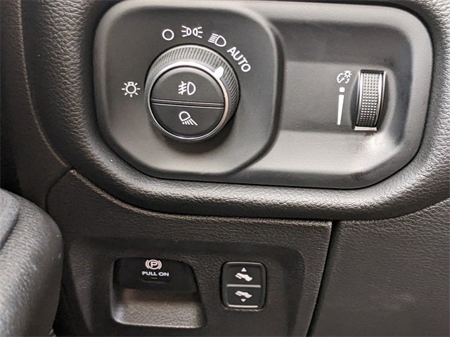 2025 RAM 1500 Big Horn Crew Cab 4x2 5'7' Box