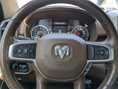 2019 RAM 1500 Laramie Crew Cab 4x2 5'7' Box