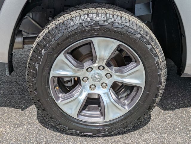 2019 RAM 1500 Laramie Crew Cab 4x2 5'7' Box