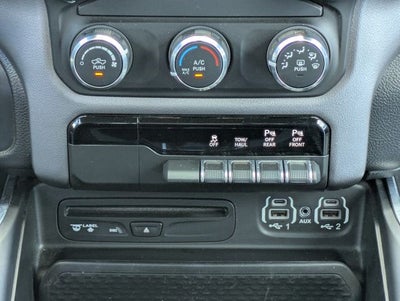 2019 RAM 1500 Big Horn/Lone Star Crew Cab 4x4 5'7' Box