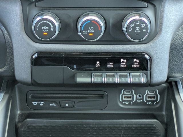 2019 RAM 1500 Big Horn/Lone Star Crew Cab 4x4 5'7' Box
