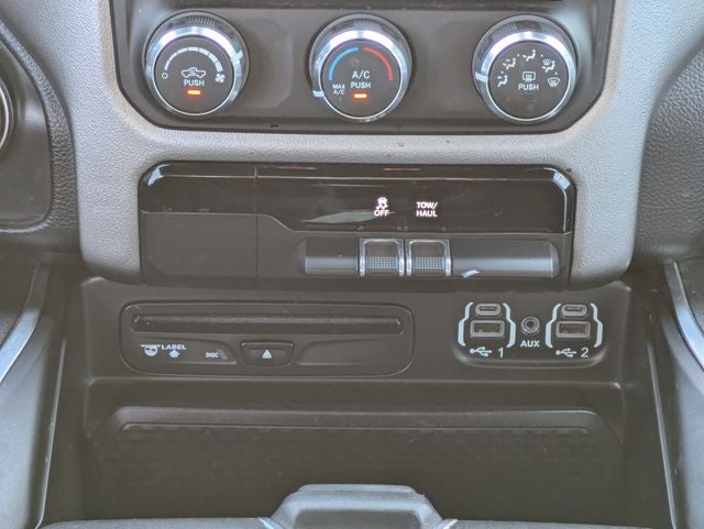 2019 RAM 1500 Big Horn/Lone Star Crew Cab 4x4 5'7' Box