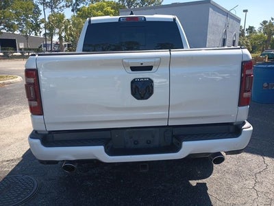 2020 RAM 1500 Laramie Crew Cab 4x4 5'7' Box