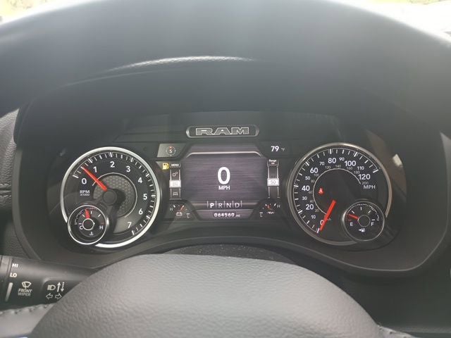 2022 RAM 1500 Laramie Crew Cab 4x4 5'7' Box
