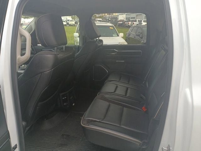 2022 RAM 1500 Laramie Crew Cab 4x4 5'7' Box