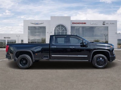 2025 Chevrolet Silverado 3500HD 4WD Crew Cab Long Bed High Country
