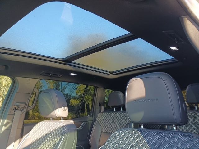 2024 GMC Acadia FWD Denali