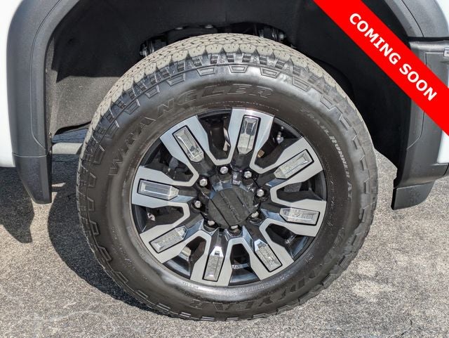 2024 GMC Sierra 2500HD 4WD Crew Cab Long Bed Denali