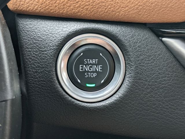 2025 Cadillac XT4 FWD Premium Luxury